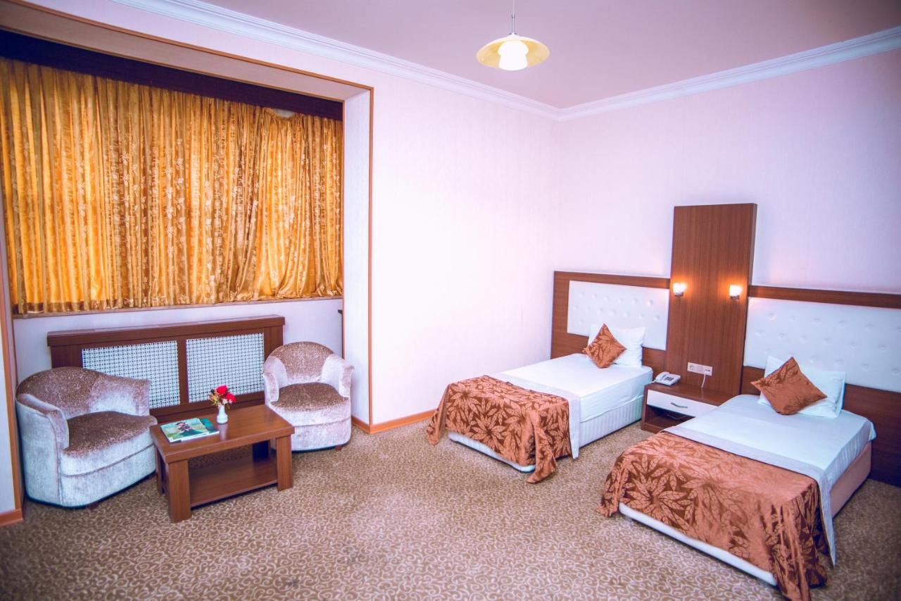 Отель Grand Nakhchivan Hotel Нахичевань
