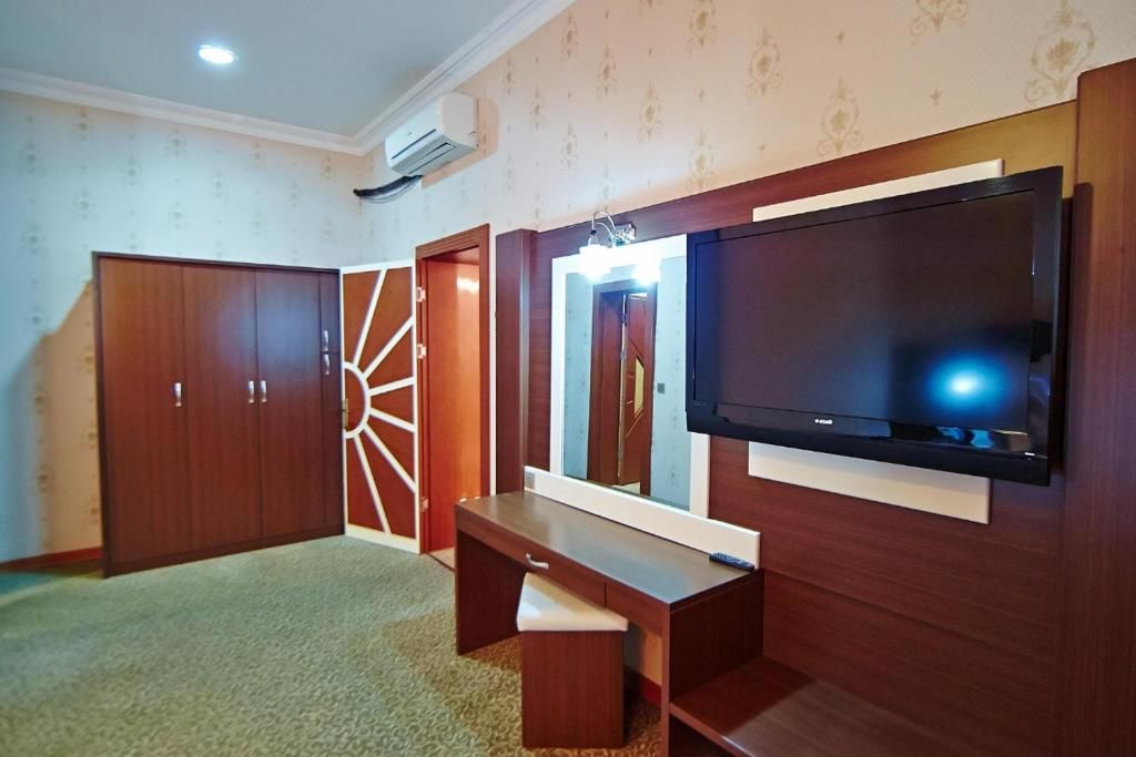 Отель Grand Nakhchivan Hotel Нахичевань-51
