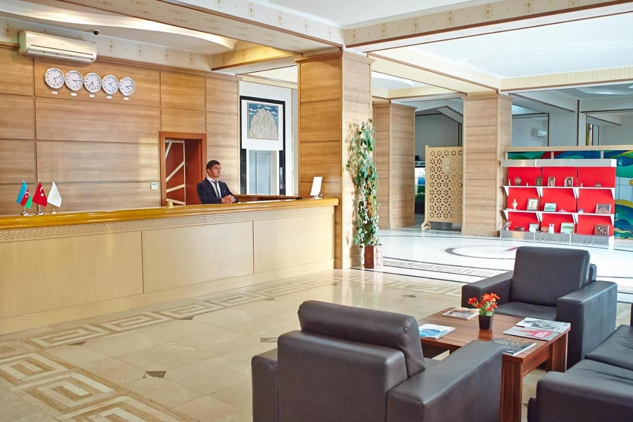 Отель Grand Nakhchivan Hotel Нахичевань-10